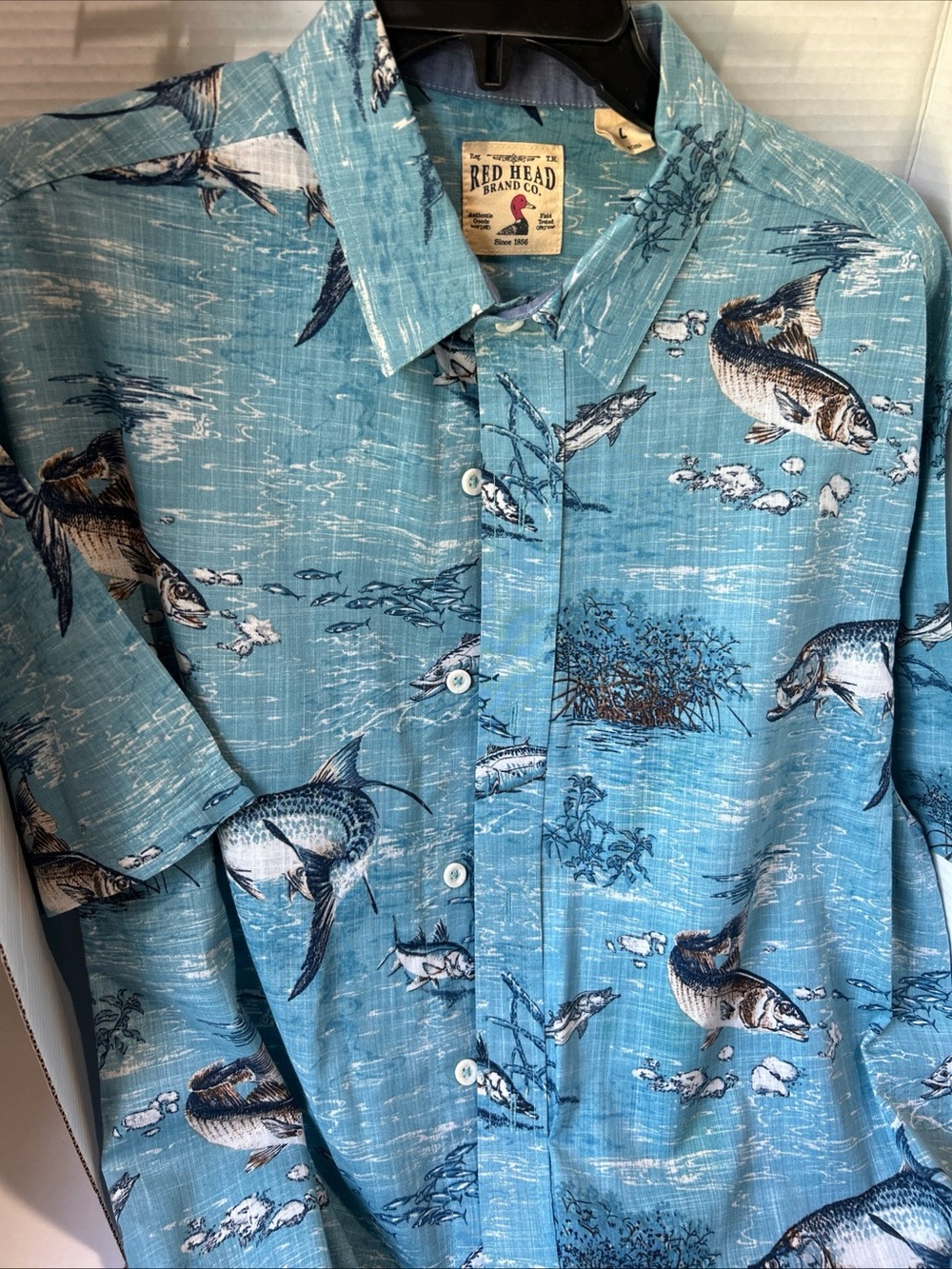 Redhead Shirt Mens Size L Button Down Short Sleeve Bass Fishing All Over Print
